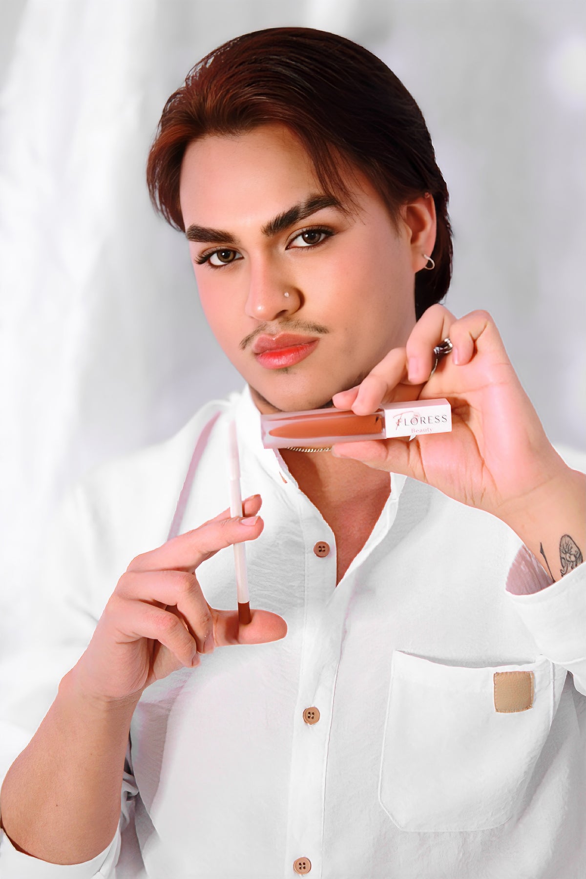 Floress Lip Duo - Enhance Your Look with Our Lip Duo